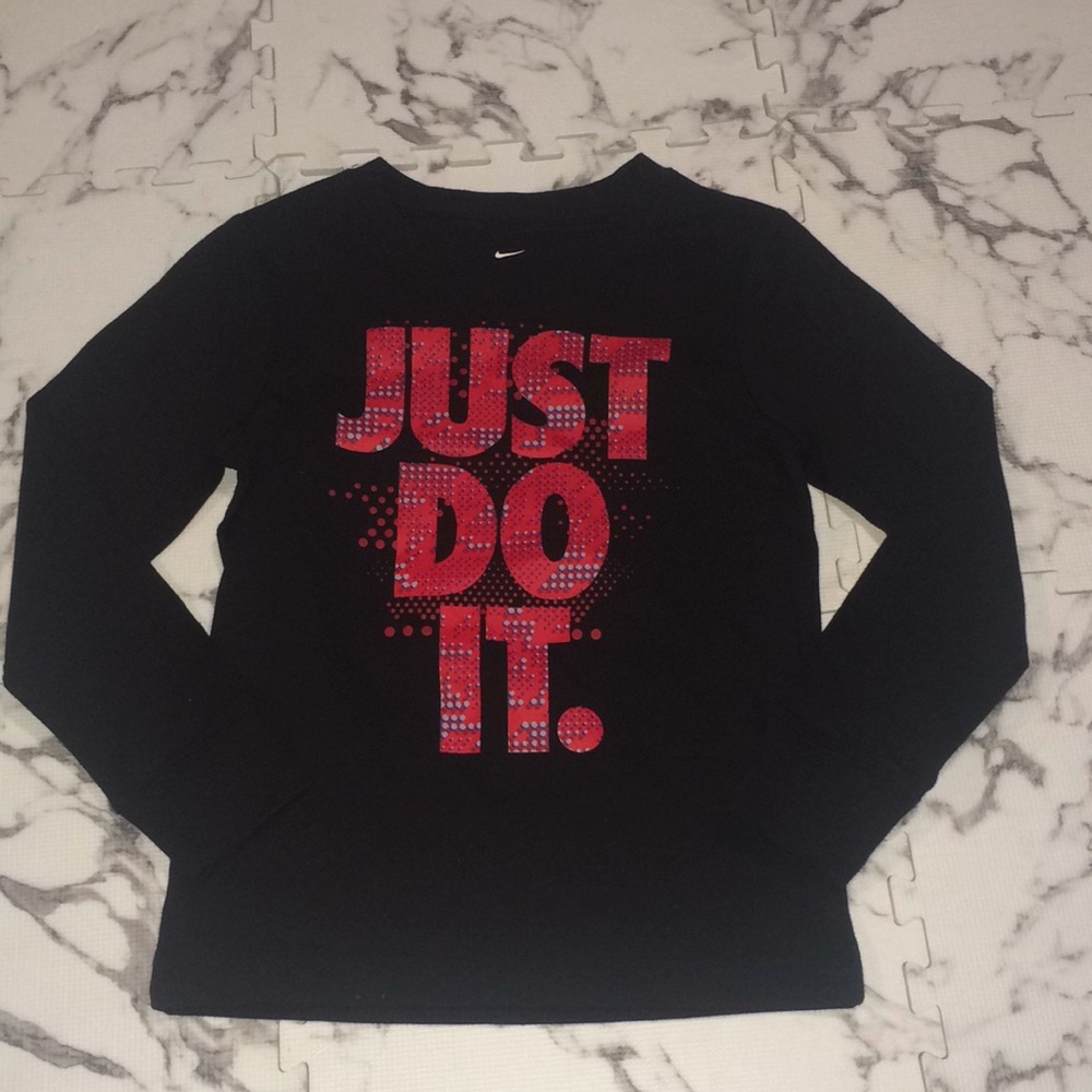 The Nike Tee Boys Long Sleeve Top